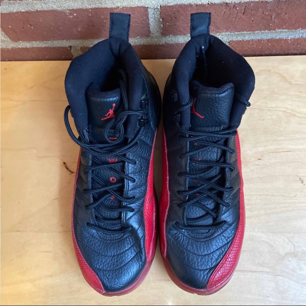 Jordan 12 Flu Game_4